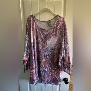 Catherine’s lightweight peasant blouse